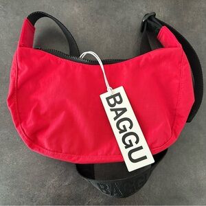 Baggu Small Crescent Candy Apple Red NWT